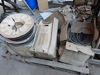 Partij rubber - afbeelding 26 van  26
