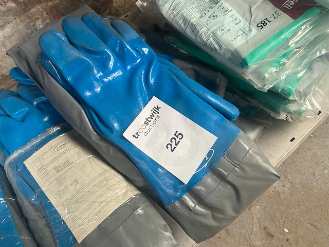 Partij rubberen handschoenen - afbeelding 4 van  7
