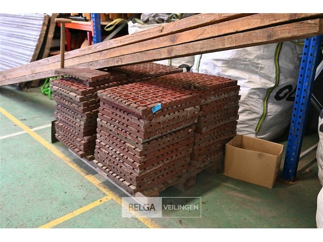 Partij rubberen valtegels - afbeelding 1 van  5