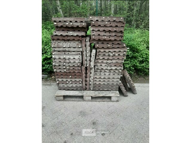 Partij rubberen valtegels - afbeelding 1 van  1