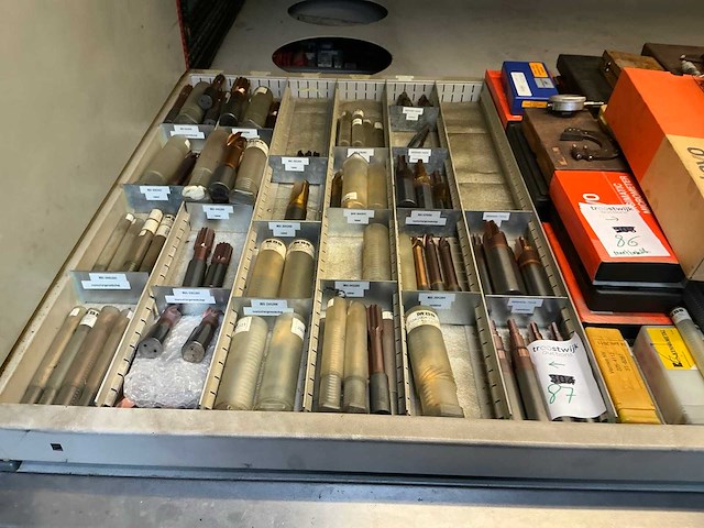 Partij ruimers, kottergereedschappen en vormboren - afbeelding 1 van  9