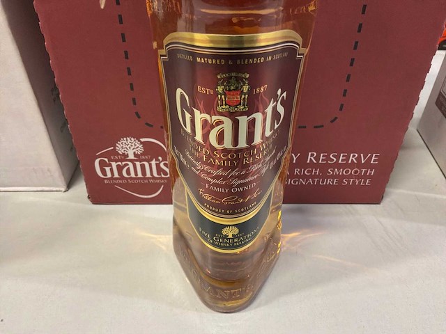 Partij rum, gin en whisky - afbeelding 4 van  5