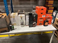 Partij rum, whisky en gin - afbeelding 1 van  4