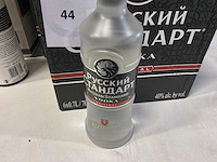 Partij rum, whisky en vodka - afbeelding 5 van  6