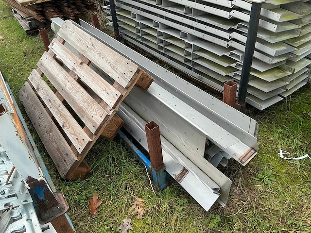 Partij rvs en aluminium - afbeelding 2 van  13