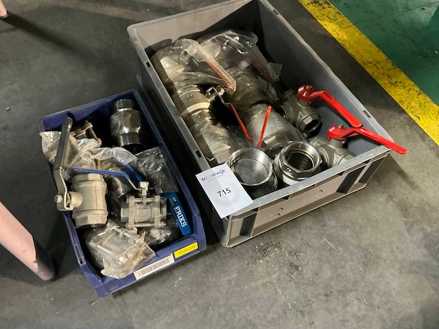 Partij rvs en messing afsluiters - afbeelding 5 van  5