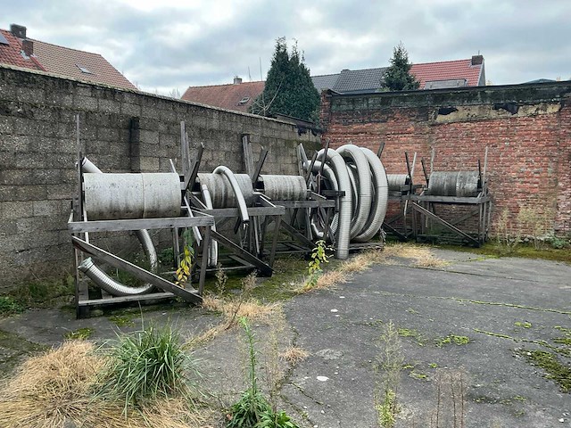 Partij rvs flexibele rookgasafvoerkanalen - afbeelding 2 van  8