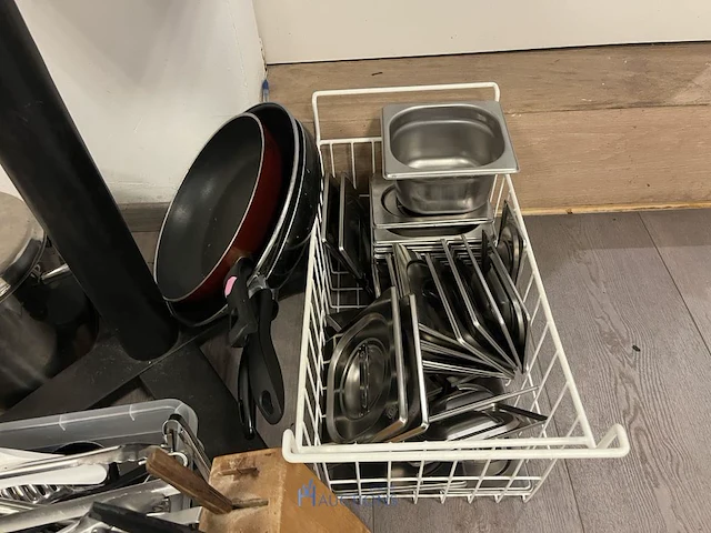 Partij rvs gastronormbakken en keukengerei - afbeelding 7 van  9