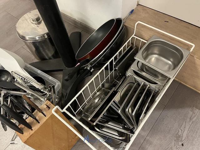 Partij rvs gastronormbakken en keukengerei - afbeelding 9 van  9