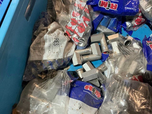 Partij rvs pijpfitting materiaal - afbeelding 5 van  10