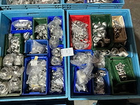 Partij rvs pijpfitting materialen - afbeelding 1 van  9