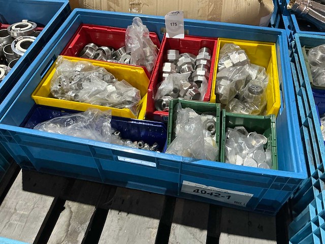 Partij rvs pijpfitting materialen - afbeelding 2 van  6