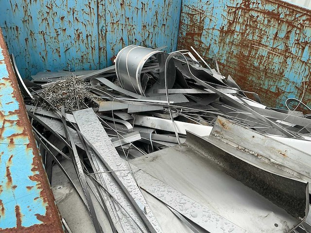 Partij rvs schroot - afbeelding 1 van  4