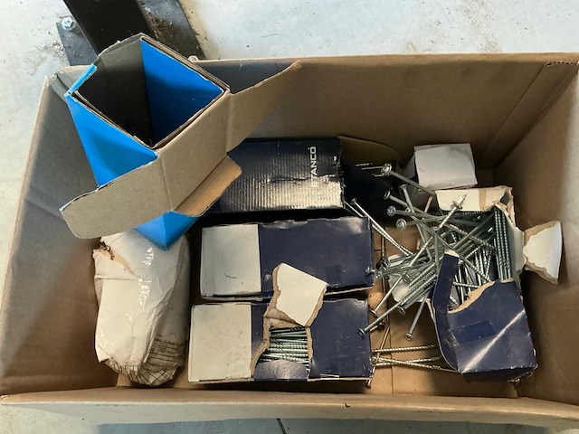 Partij rvs vlonderschroeven xl bevestigingsmateriaal - afbeelding 5 van  5