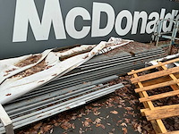 Partij sandwichpanelen en profielen - afbeelding 1 van  6