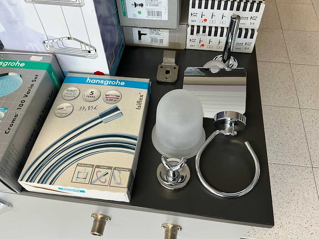 Partij sanitair- en badkameraccessoires - afbeelding 12 van  13