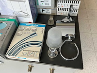 Partij sanitair- en badkameraccessoires - afbeelding 12 van  13