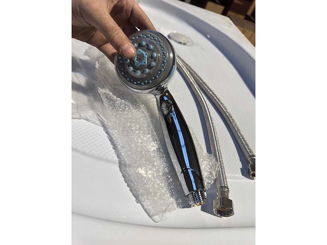 Partij sanitair 9 pallets - afbeelding 16 van  32