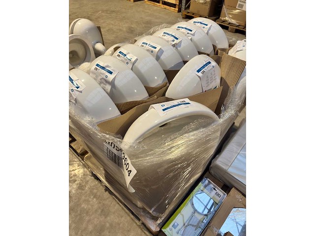 Partij sanitair 9 pallets - afbeelding 24 van  32