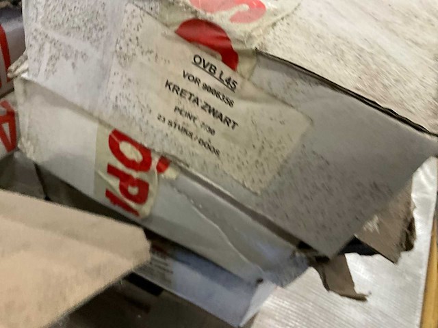 Partij sanitair, tegels en bouwmaterialen - afbeelding 3 van  24