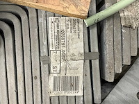 Partij sanitair, tegels en bouwmaterialen - afbeelding 8 van  24