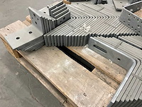 Partij sanitair, tegels en bouwmaterialen - afbeelding 9 van  24