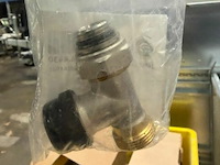 Partij sanitaire aansluitingen - afbeelding 3 van  6