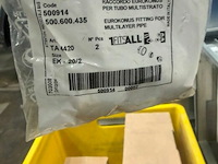 Partij sanitaire aansluitingen - afbeelding 5 van  6