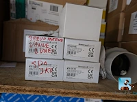 Partij sanitaire apparatuur - afbeelding 7 van  12