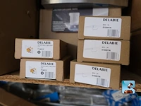 Partij sanitaire apparatuur - afbeelding 10 van  12
