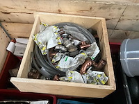 Partij sanitaire koppelingen - afbeelding 3 van  6