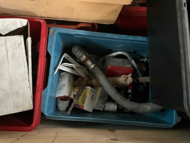 Partij sanitaire koppelingen - afbeelding 4 van  6