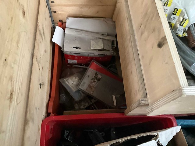 Partij sanitaire koppelingen - afbeelding 5 van  6