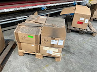 Partij sanitaire koppelstukken en accessoires - afbeelding 3 van  3