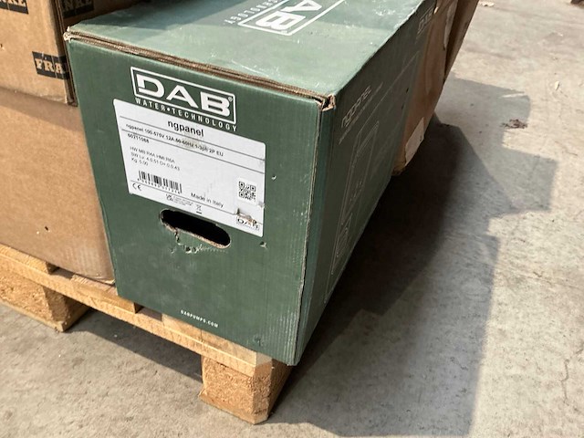 Partij sanitaire onderdelen en accessoires - afbeelding 1 van  7