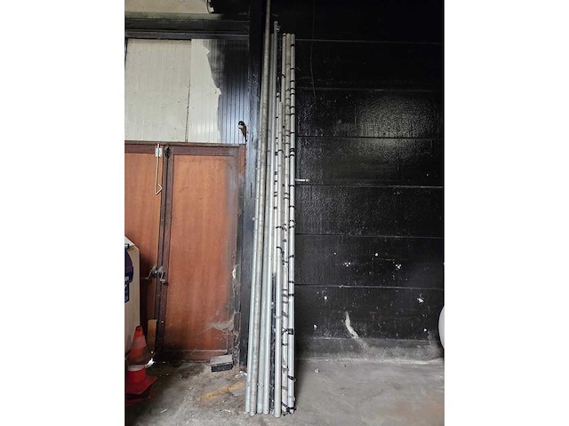 Partij scaffbuizen (12x) - afbeelding 1 van  1