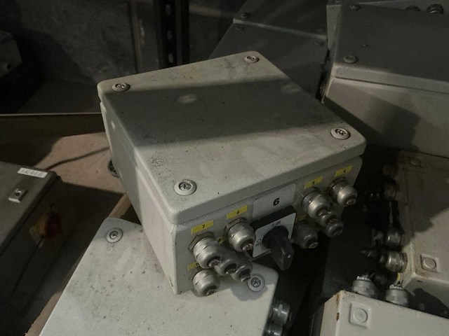 Partij schakeldozen - afbeelding 4 van  5