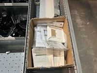 Partij schakelkast- en besturingscomponenten - afbeelding 38 van  52