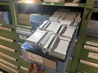 Partij schakelkast- en besturingscomponenten - afbeelding 41 van  52