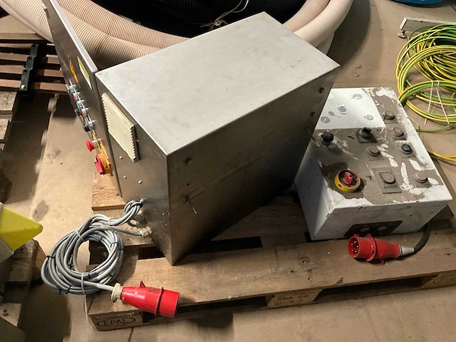 Partij schakelkasten - afbeelding 3 van  15