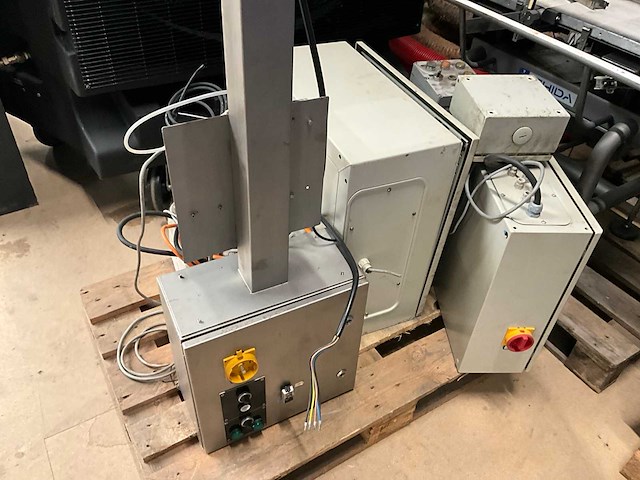 Partij schakelkasten - afbeelding 6 van  15