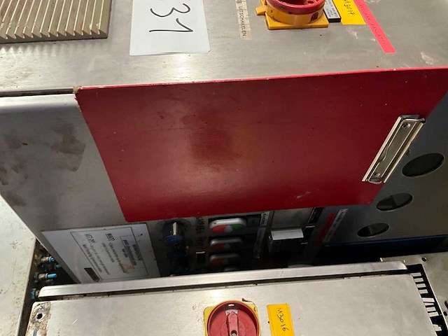 Partij schakelkasten - afbeelding 10 van  15