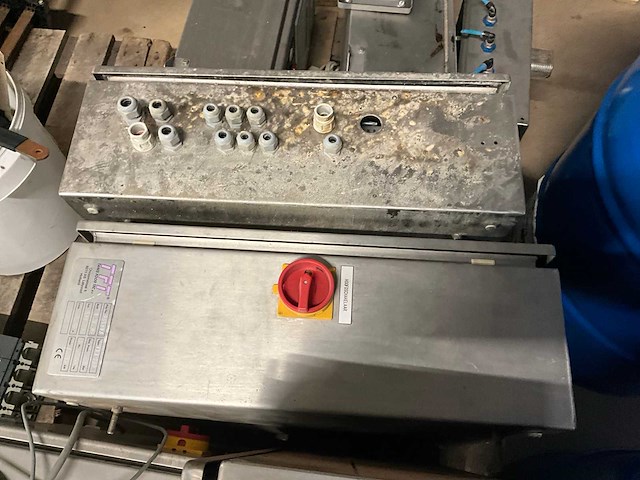 Partij schakelkasten - afbeelding 15 van  15