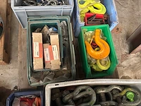 Partij schalmen en hijshaken - afbeelding 3 van  4