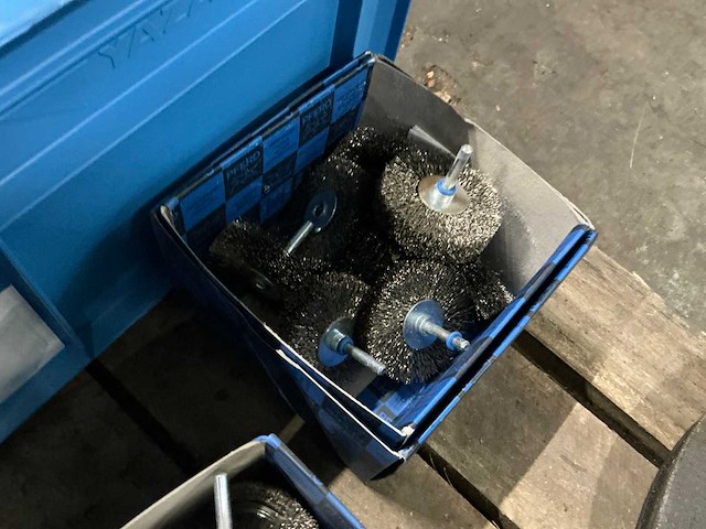 Partij schijf- en lamellenborstels - afbeelding 2 van  5