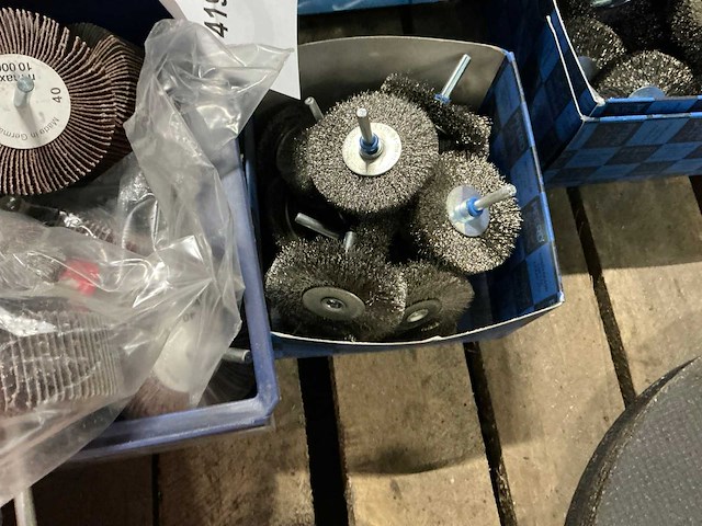 Partij schijf- en lamellenborstels - afbeelding 3 van  5