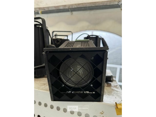 Partij schijnwerpers/podiumverlichting - afbeelding 3 van  4