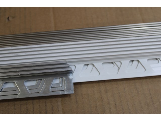Partij schlüter hoekprofielen - afbeelding 2 van  3