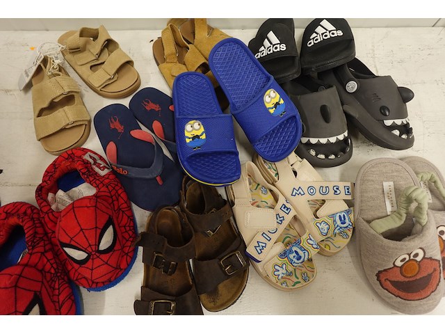 Partij schoenen kids mix - afbeelding 1 van  16