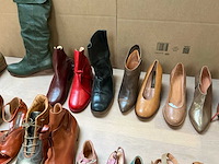 Partij schoenen - afbeelding 6 van  7